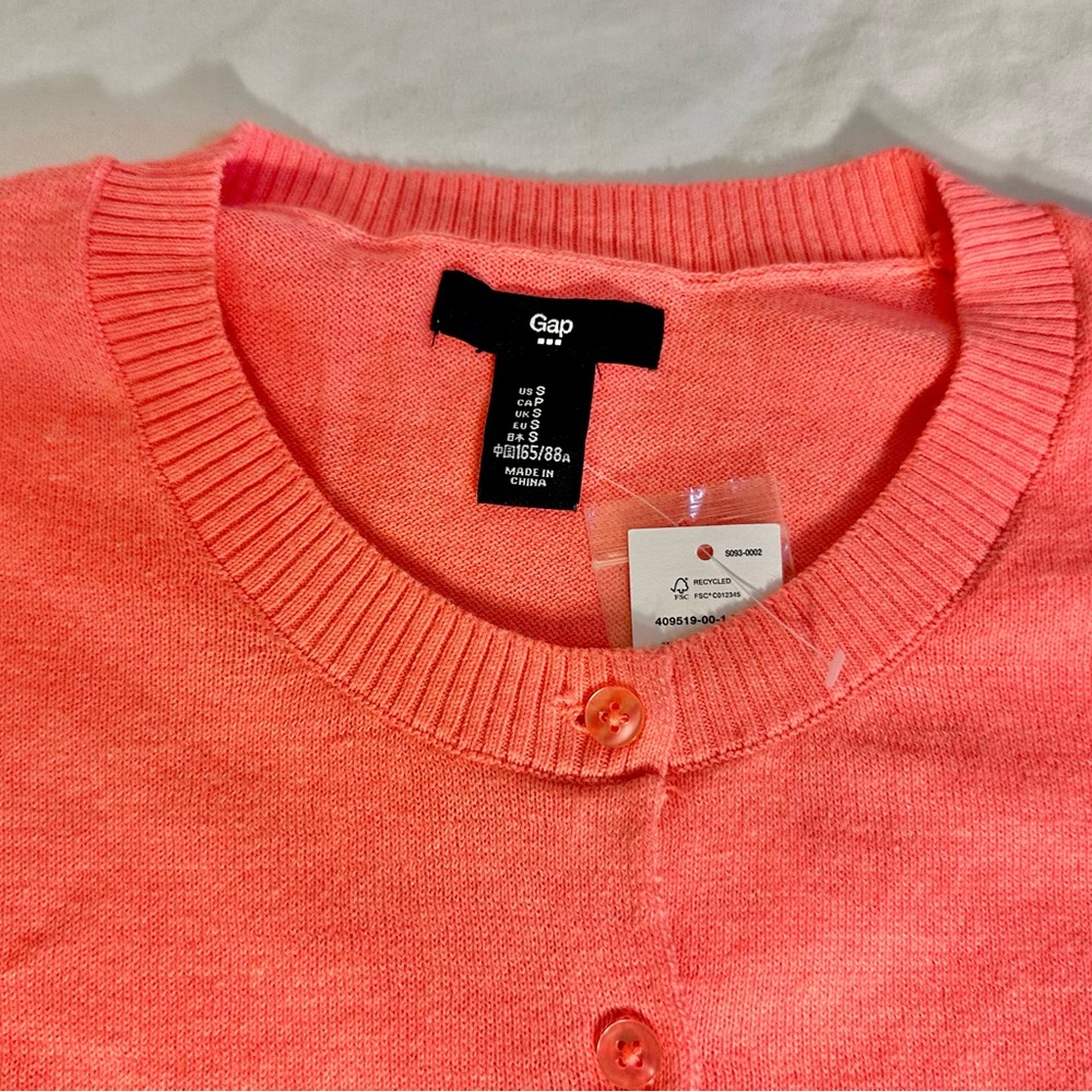 Gap factory coral pink cardigan size S new